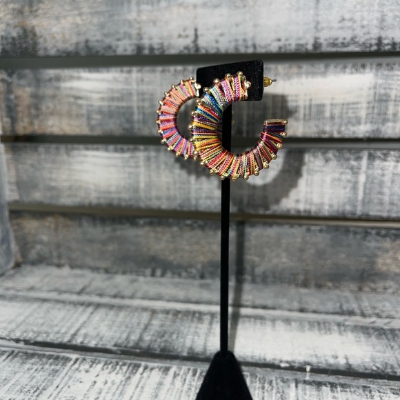 String wrapped earrings - NWT - Picture 3 of 3